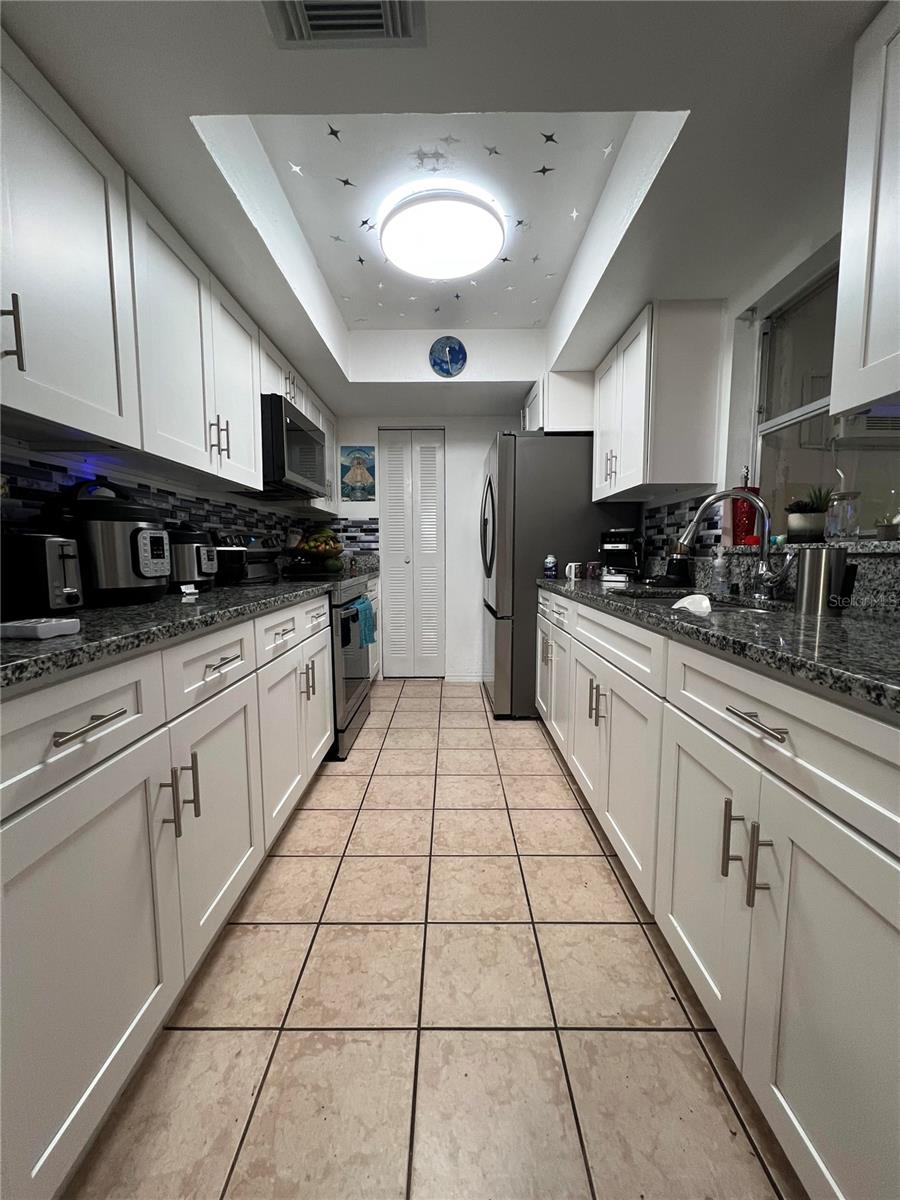 1 W COUNTRY COVE WAY, KISSIMMEE, FL, 34743