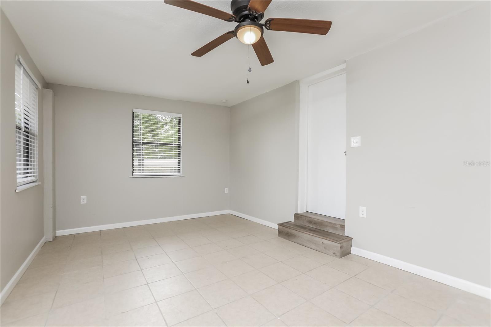 221 EDWARDS AVE, ORANGE CITY, FL, 32763