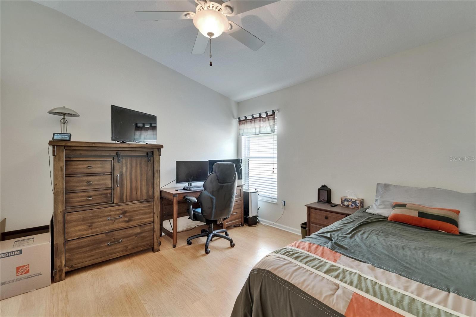 1040 SUMMER BREEZE DR, BRANDON, FL, 33511