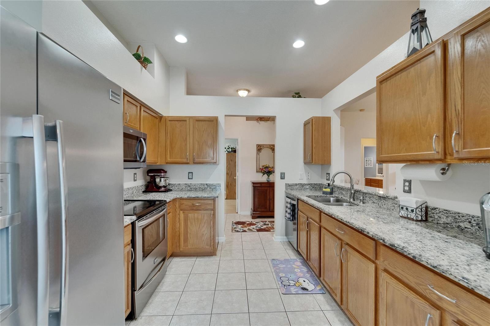 1040 SUMMER BREEZE DR, BRANDON, FL, 33511