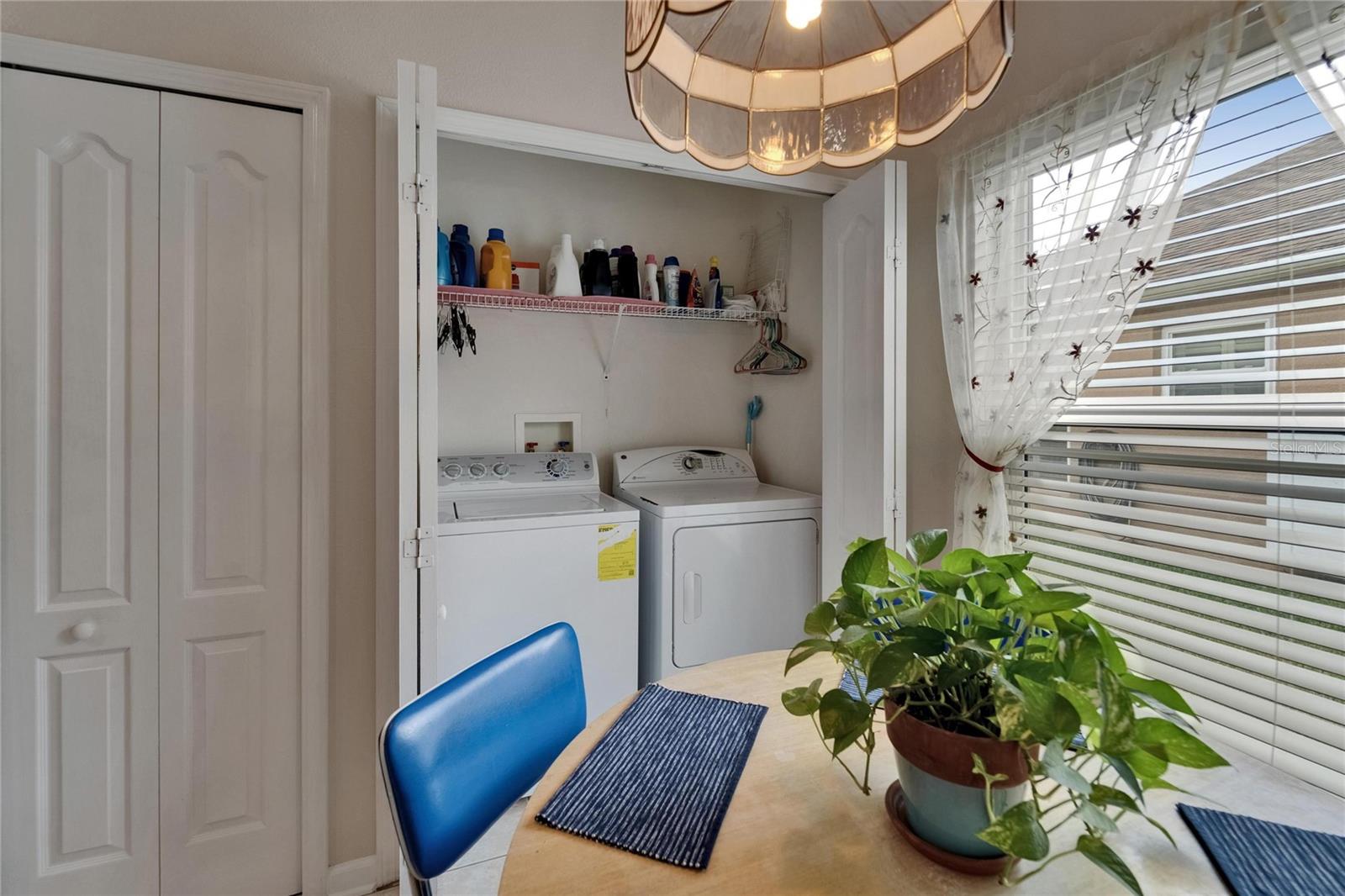 1040 SUMMER BREEZE DR, BRANDON, FL, 33511