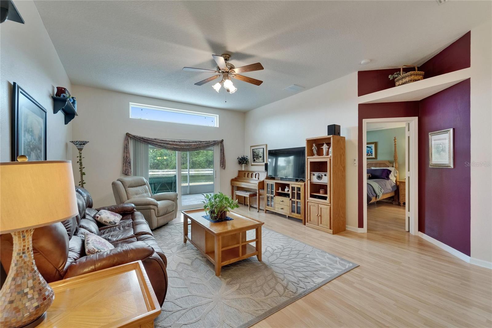 1040 SUMMER BREEZE DR, BRANDON, FL, 33511