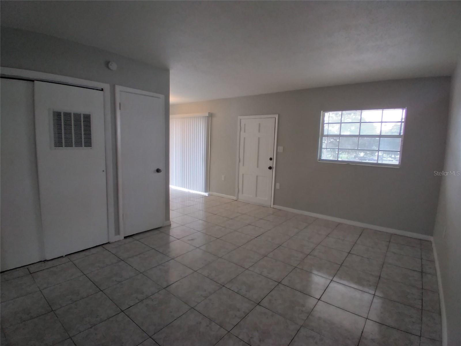 706 W DIXIE AVE #17, LEESBURG, FL, 34748