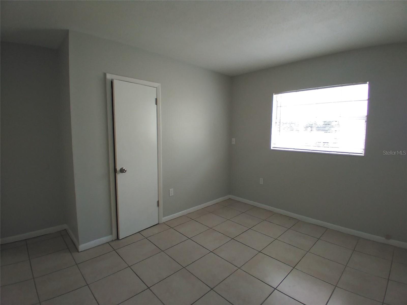 706 W DIXIE AVE #17, LEESBURG, FL, 34748