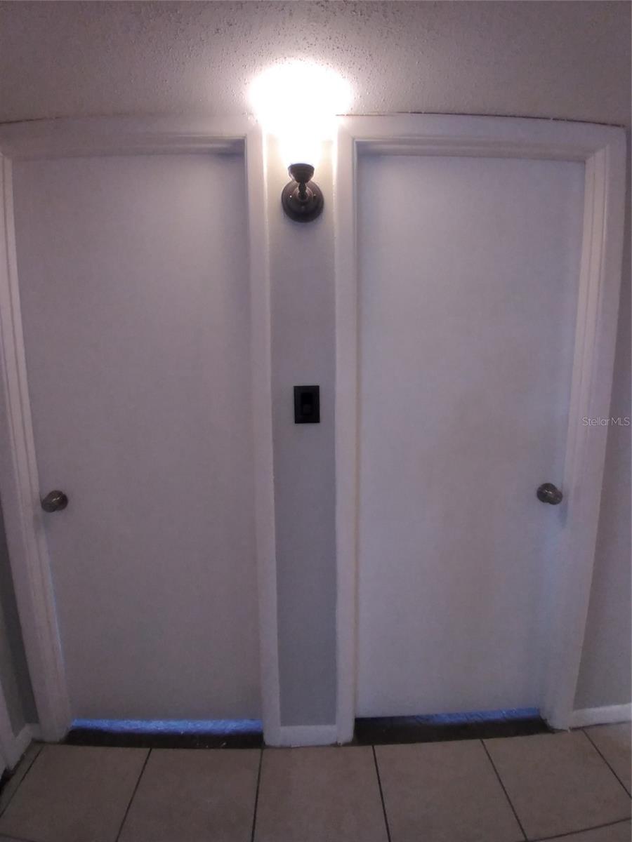 706 W DIXIE AVE #17, LEESBURG, FL, 34748