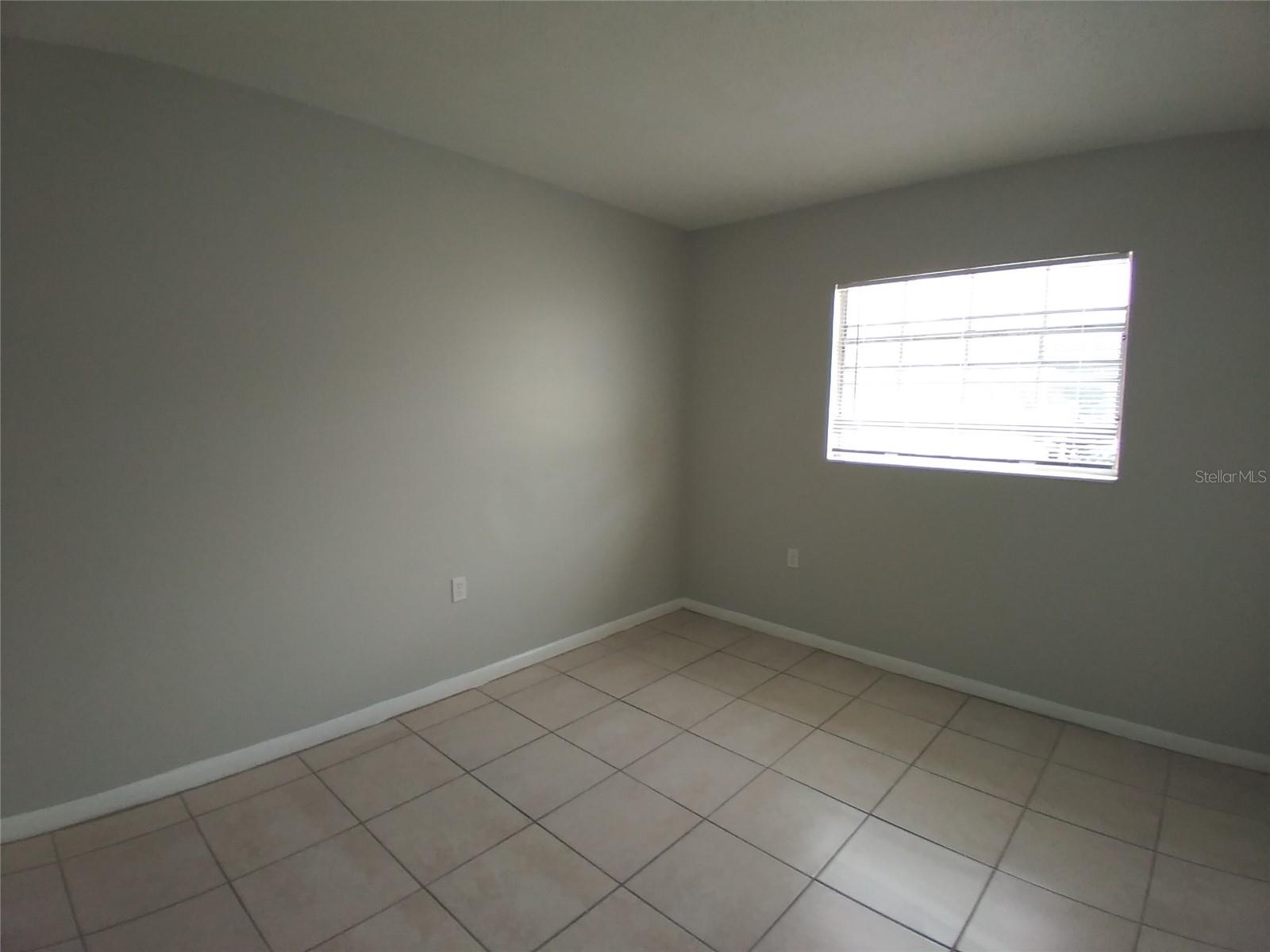 706 W DIXIE AVE #17, LEESBURG, FL, 34748