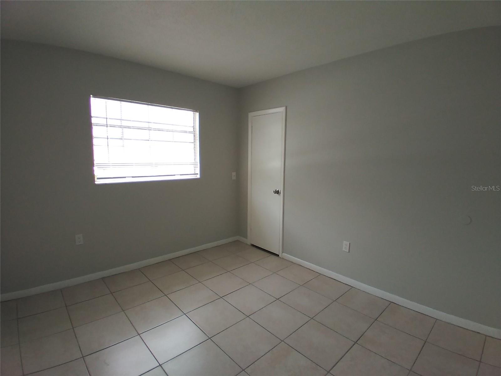 706 W DIXIE AVE #17, LEESBURG, FL, 34748