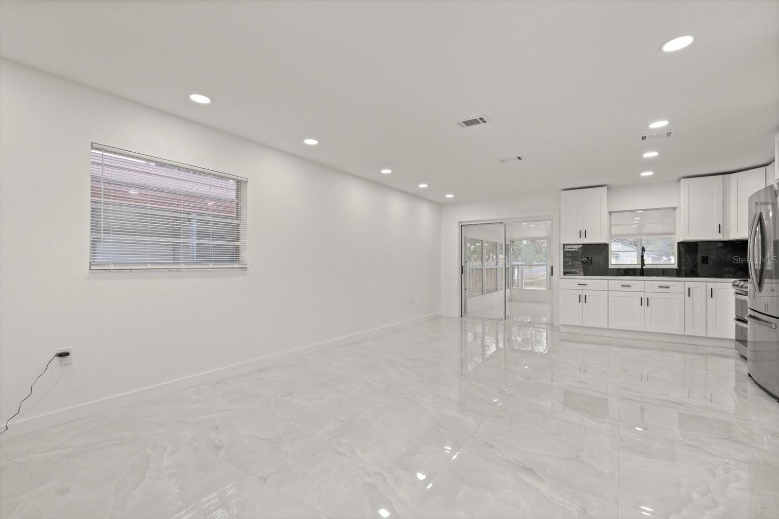 302 E PALM ST, DAVENPORT, FL, 33837