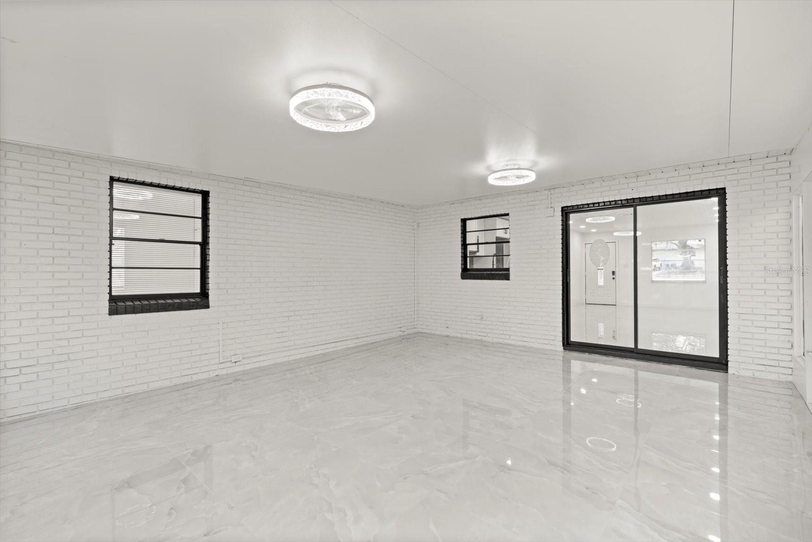 302 E PALM ST, DAVENPORT, FL, 33837