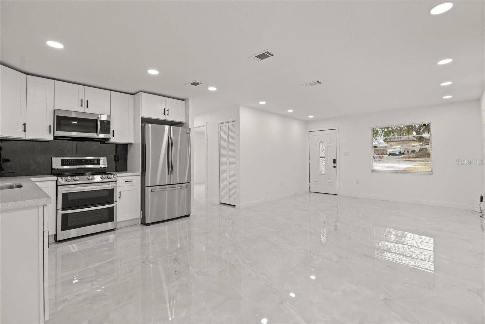 302 E PALM ST, DAVENPORT, FL, 33837