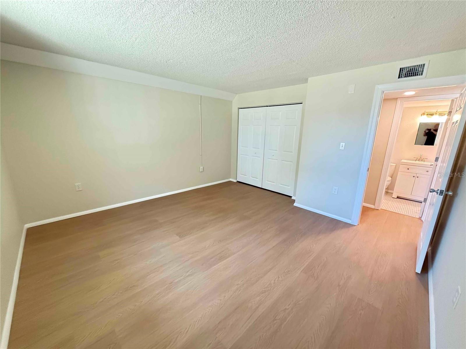 TB8377960 Property Photo