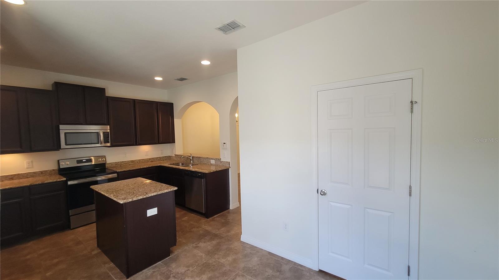 14161 STOWBRIDGE AVE, TAMPA, FL, 33626