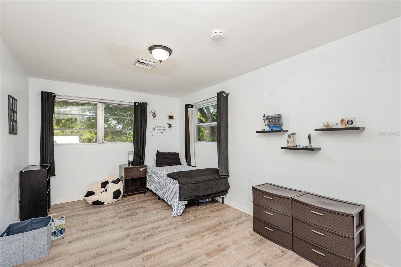 1400 DOZIER AVE, TITUSVILLE, FL, 32780