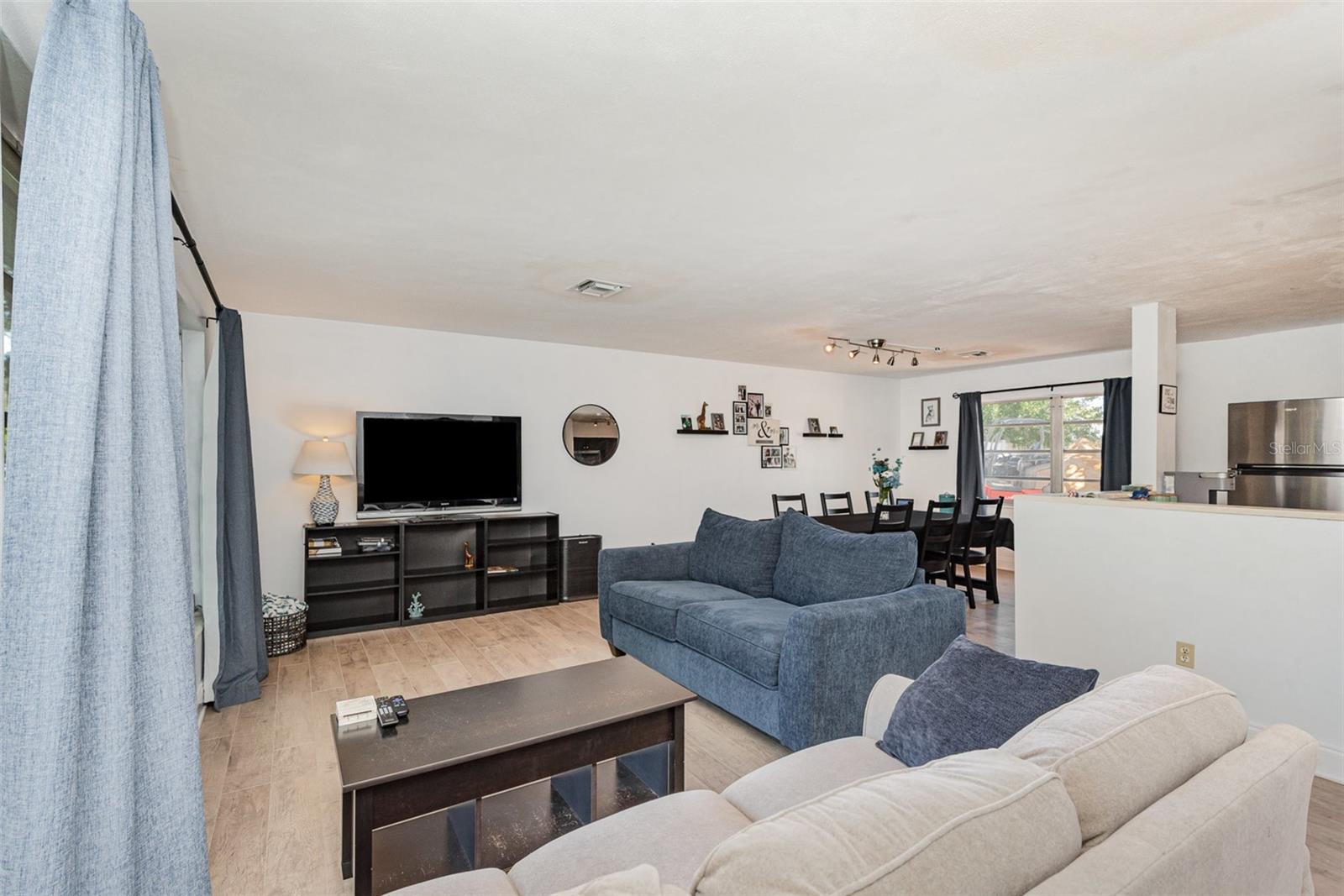 1400 DOZIER AVE, TITUSVILLE, FL, 32780