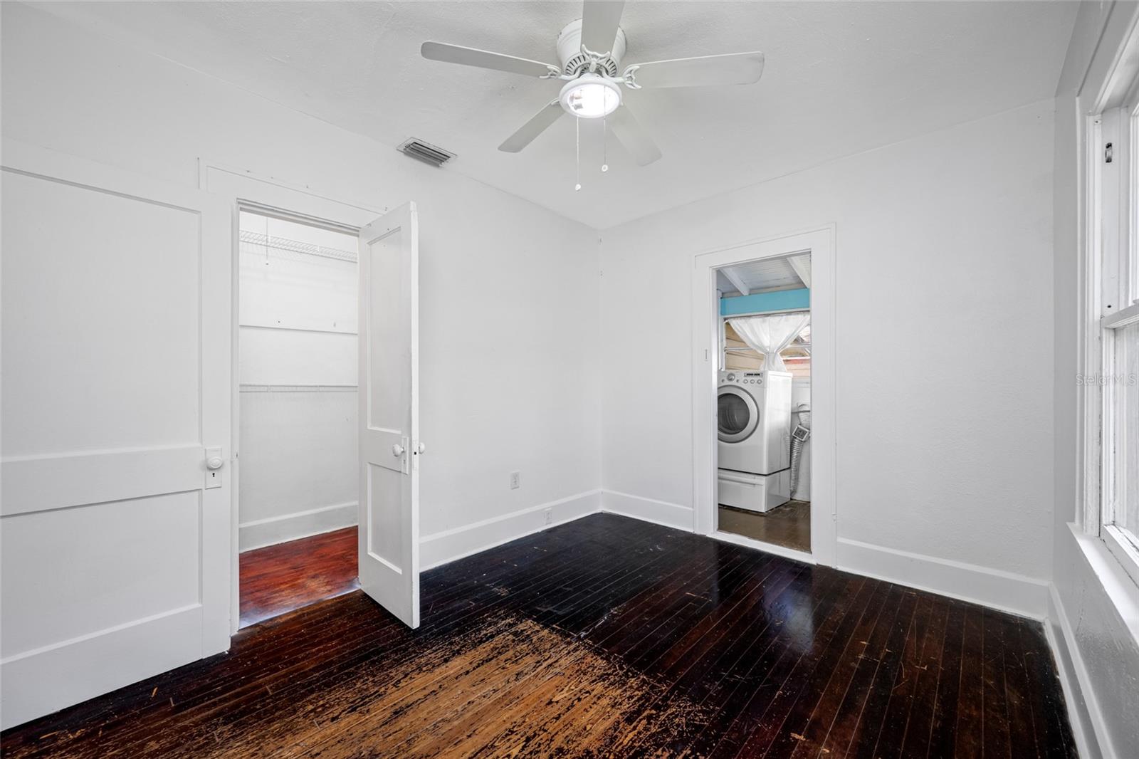 3100 11TH AVE N, ST PETERSBURG, FL, 33713