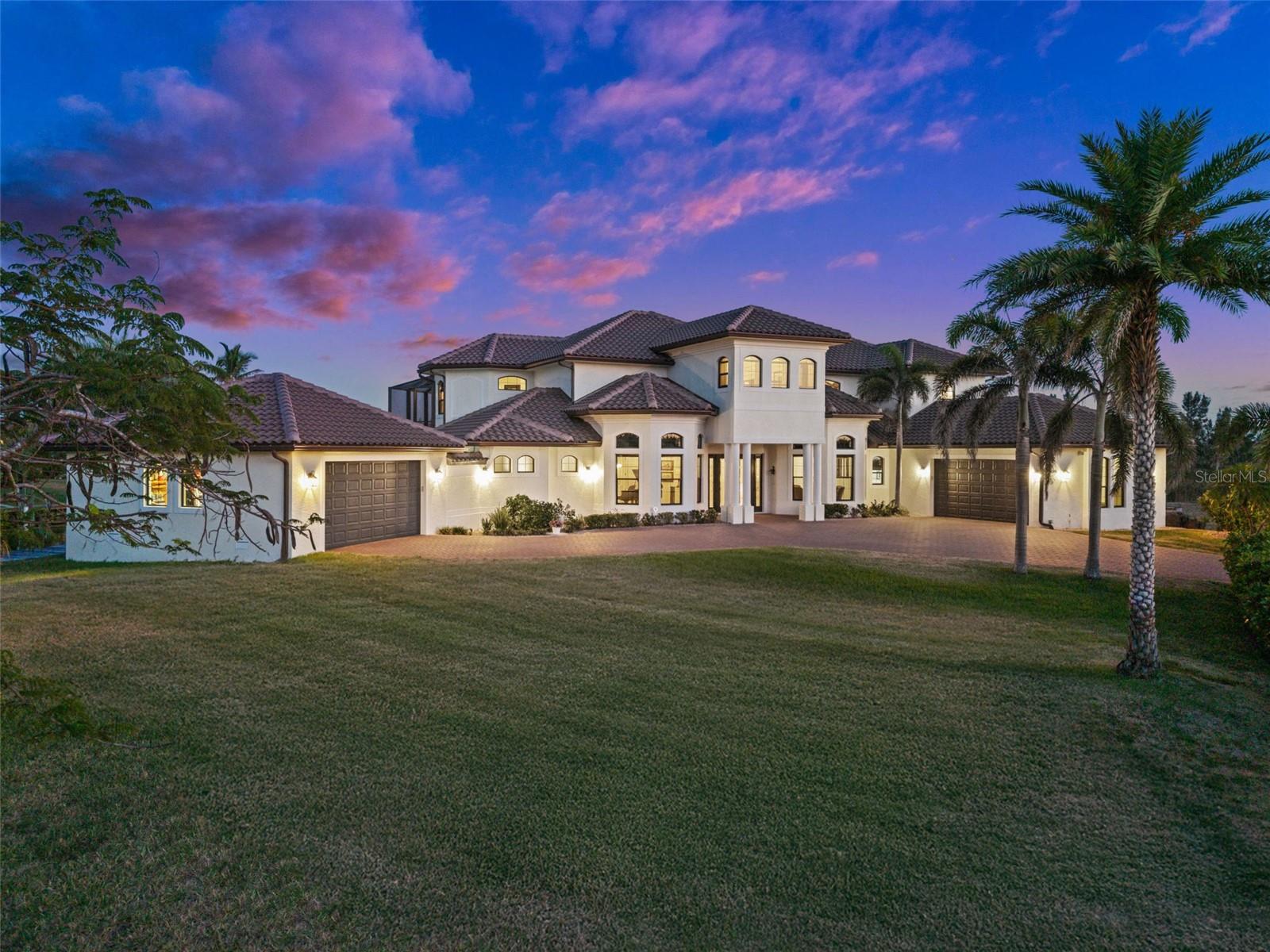 10580 POUGHKEEPSIE CIR, PORT CHARLOTTE, FL, 33981