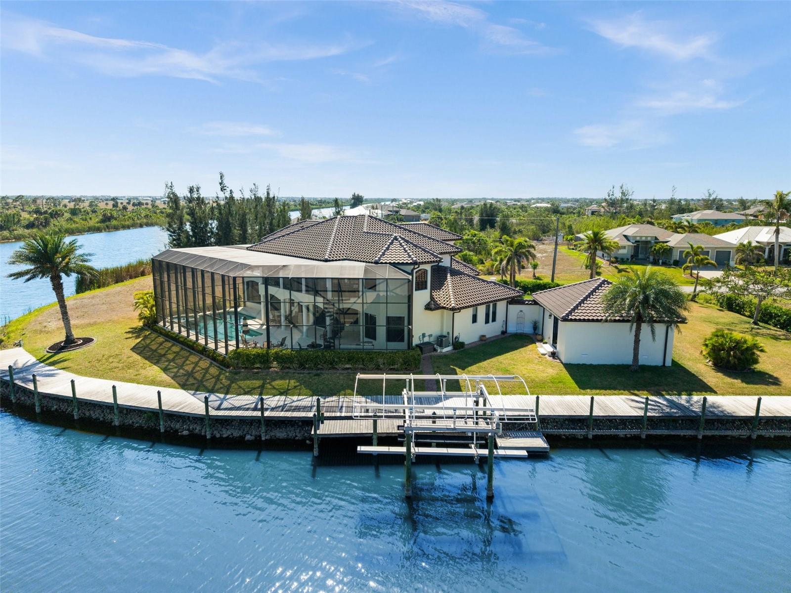 10580 POUGHKEEPSIE CIR, PORT CHARLOTTE, FL, 33981