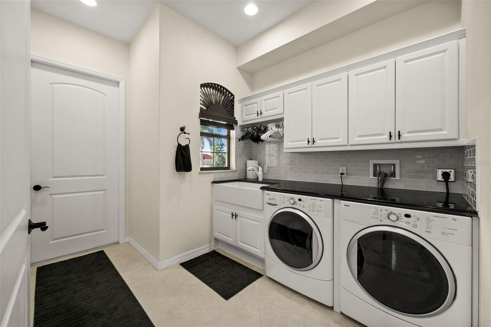 10580 POUGHKEEPSIE CIR, PORT CHARLOTTE, FL, 33981