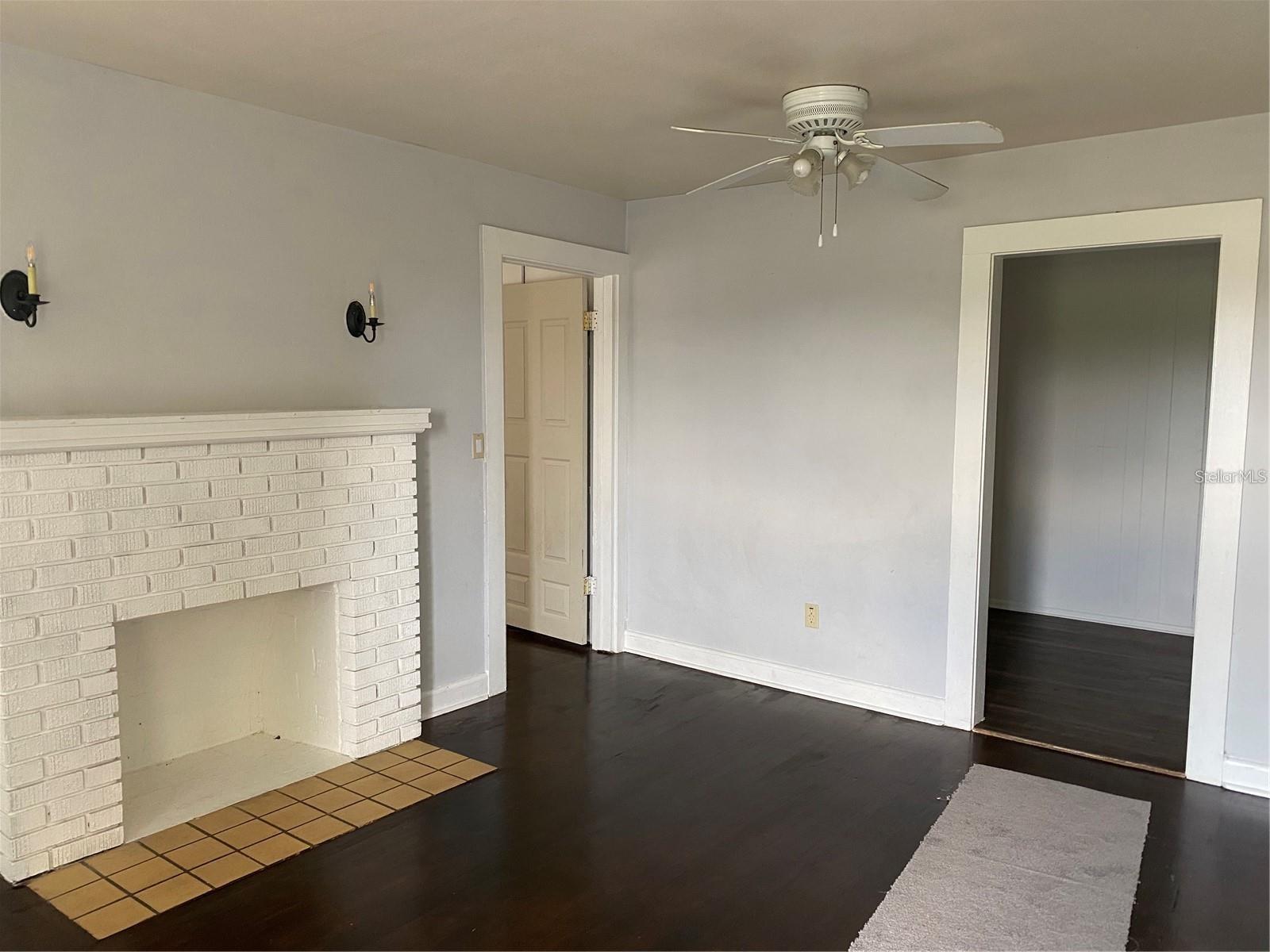 209 W 3RD ST, FROSTPROOF, FL, 33843