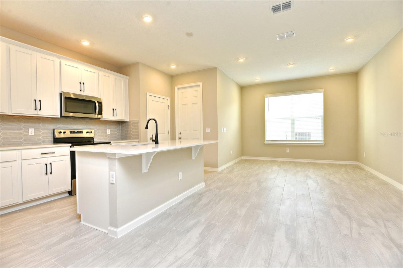 627 BAYHAWK ST, DEBARY, FL, 32713