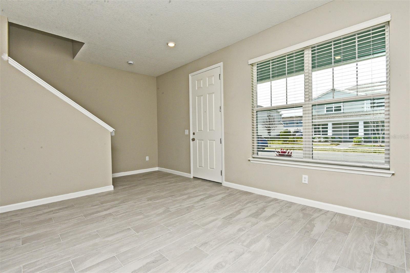 627 BAYHAWK ST, DEBARY, FL, 32713