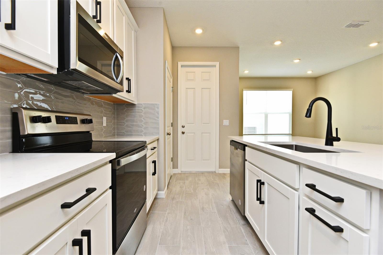 627 BAYHAWK ST, DEBARY, FL, 32713