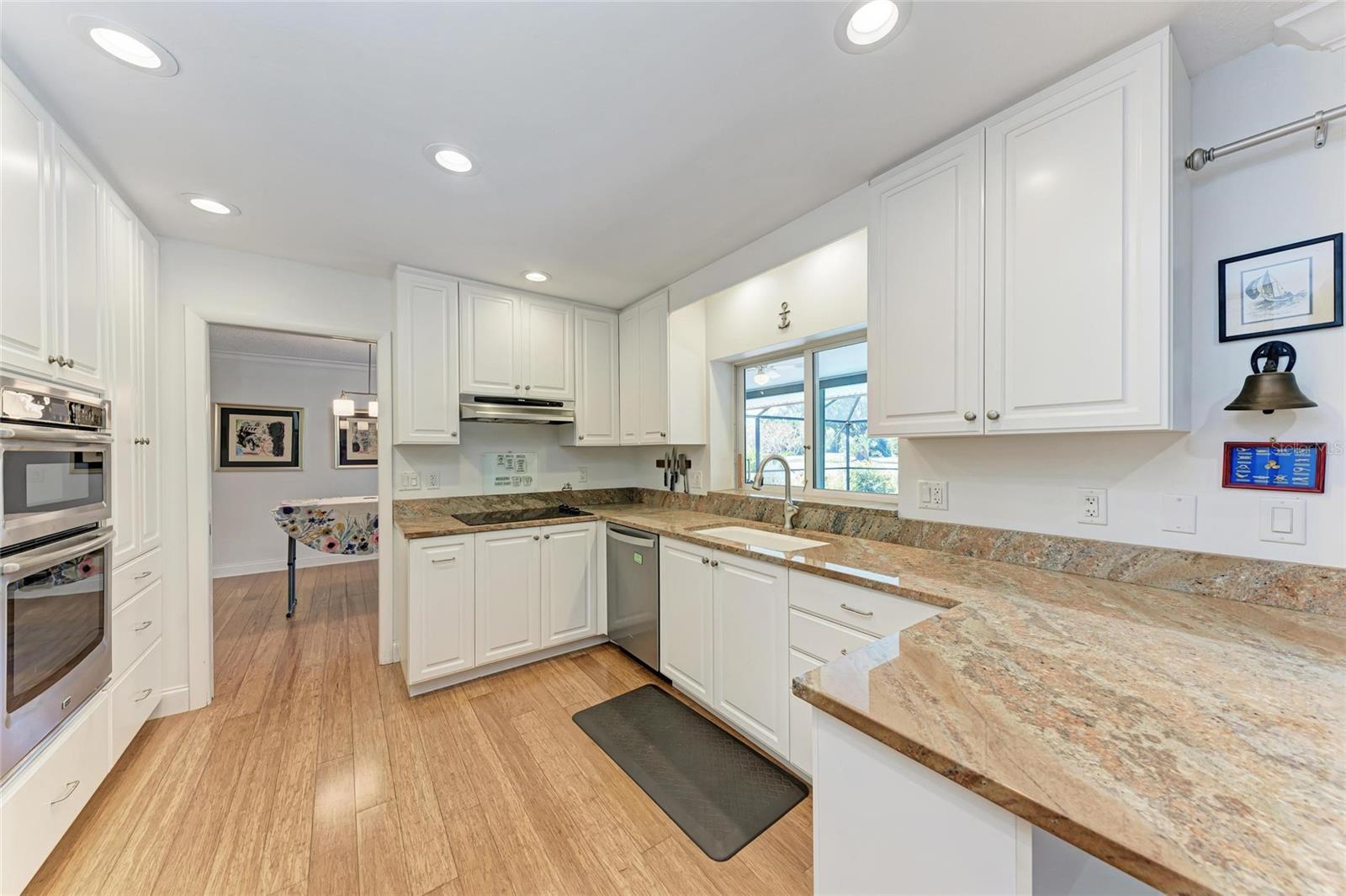 3336 PEMBROOK DR, SARASOTA, FL, 34239