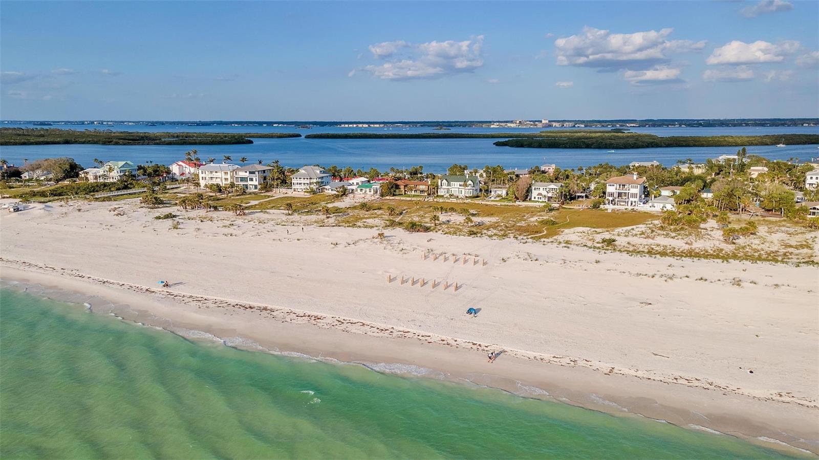 TB8377994 Property Photo