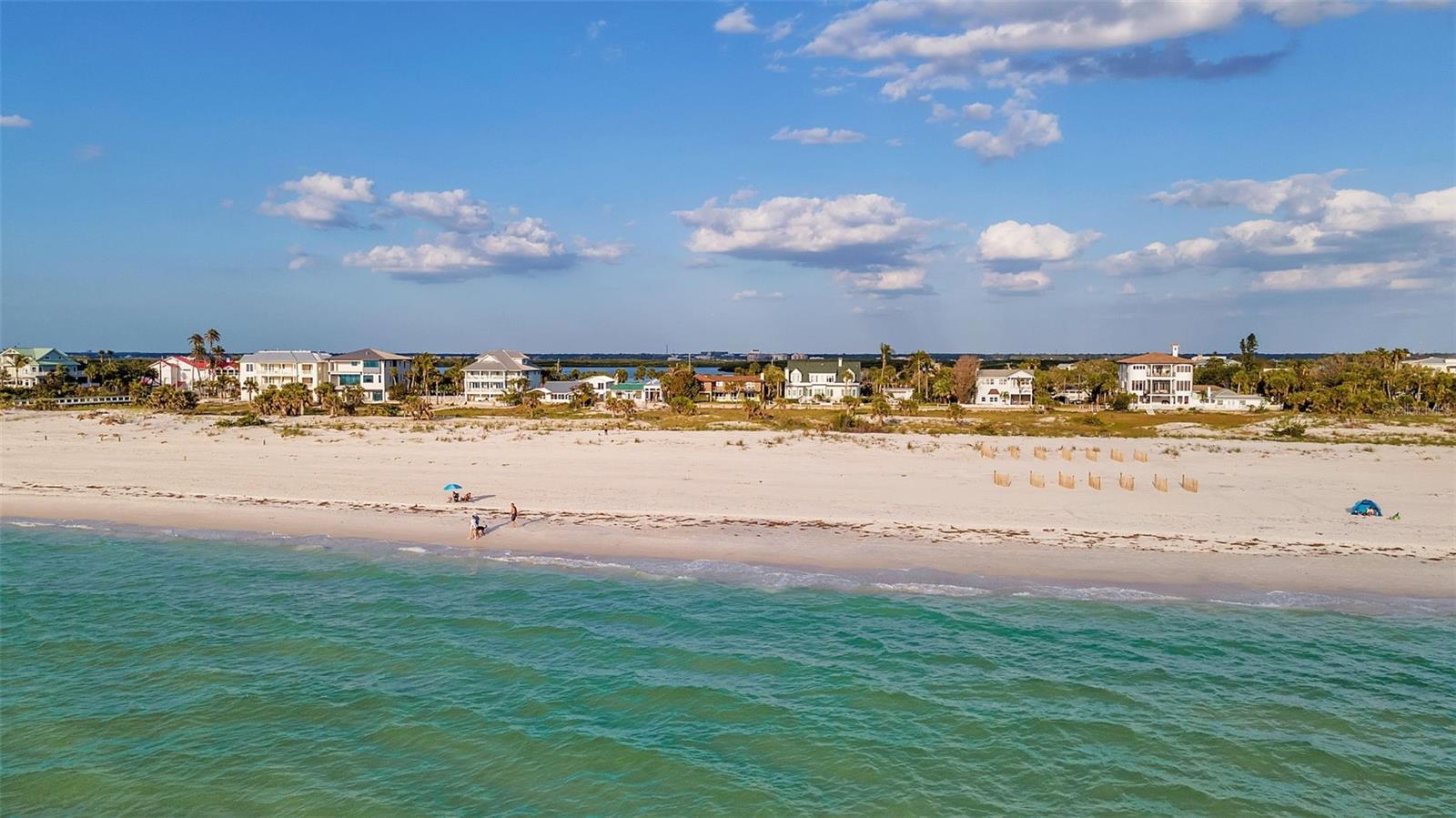 TB8377994 Property Photo