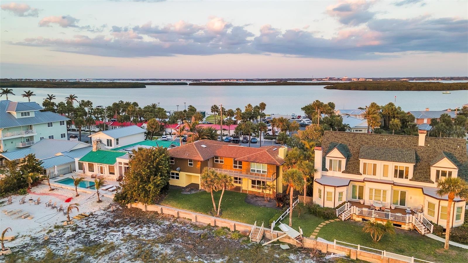 TB8377994 Property Photo