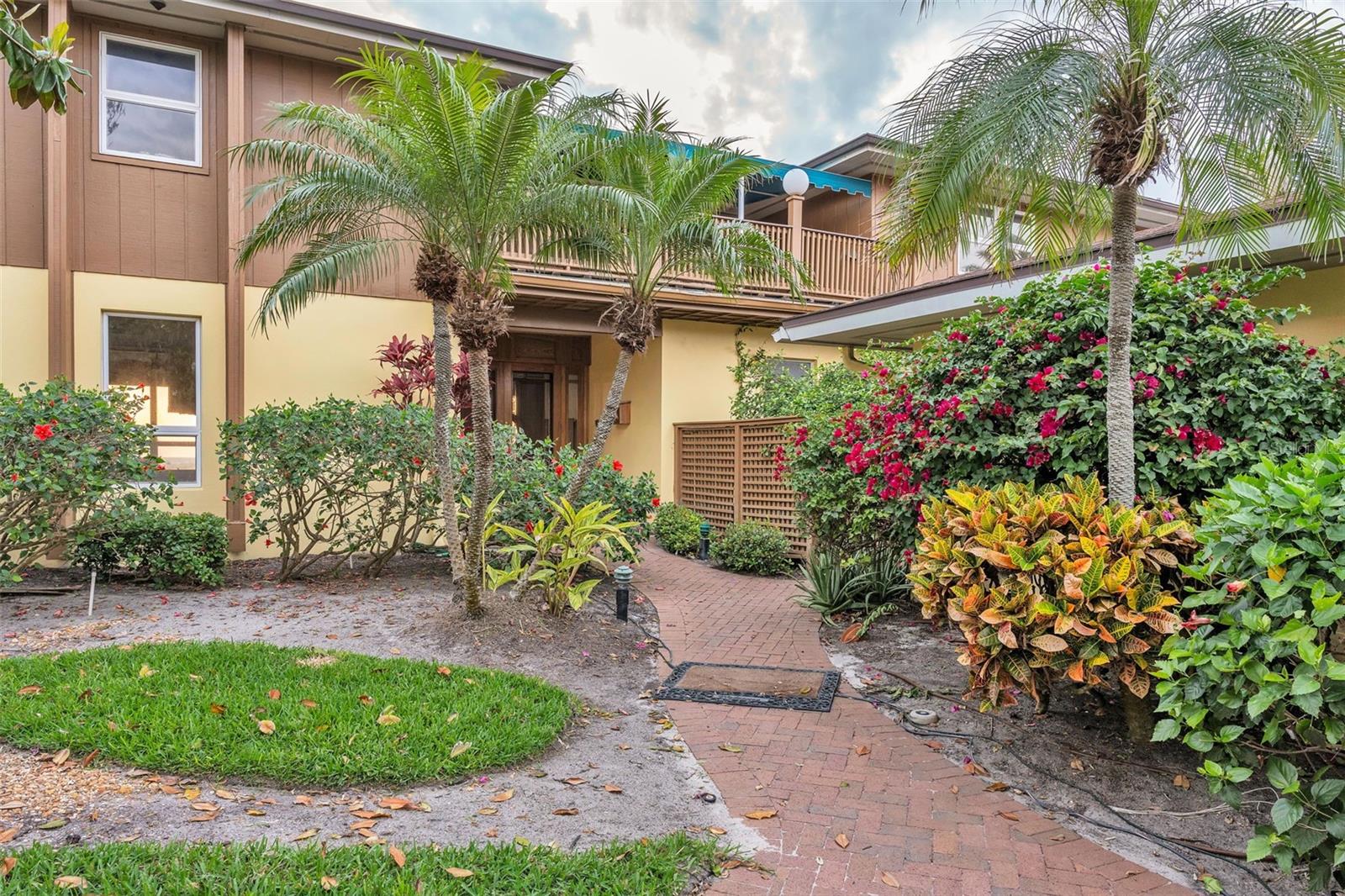 TB8377994 Property Photo