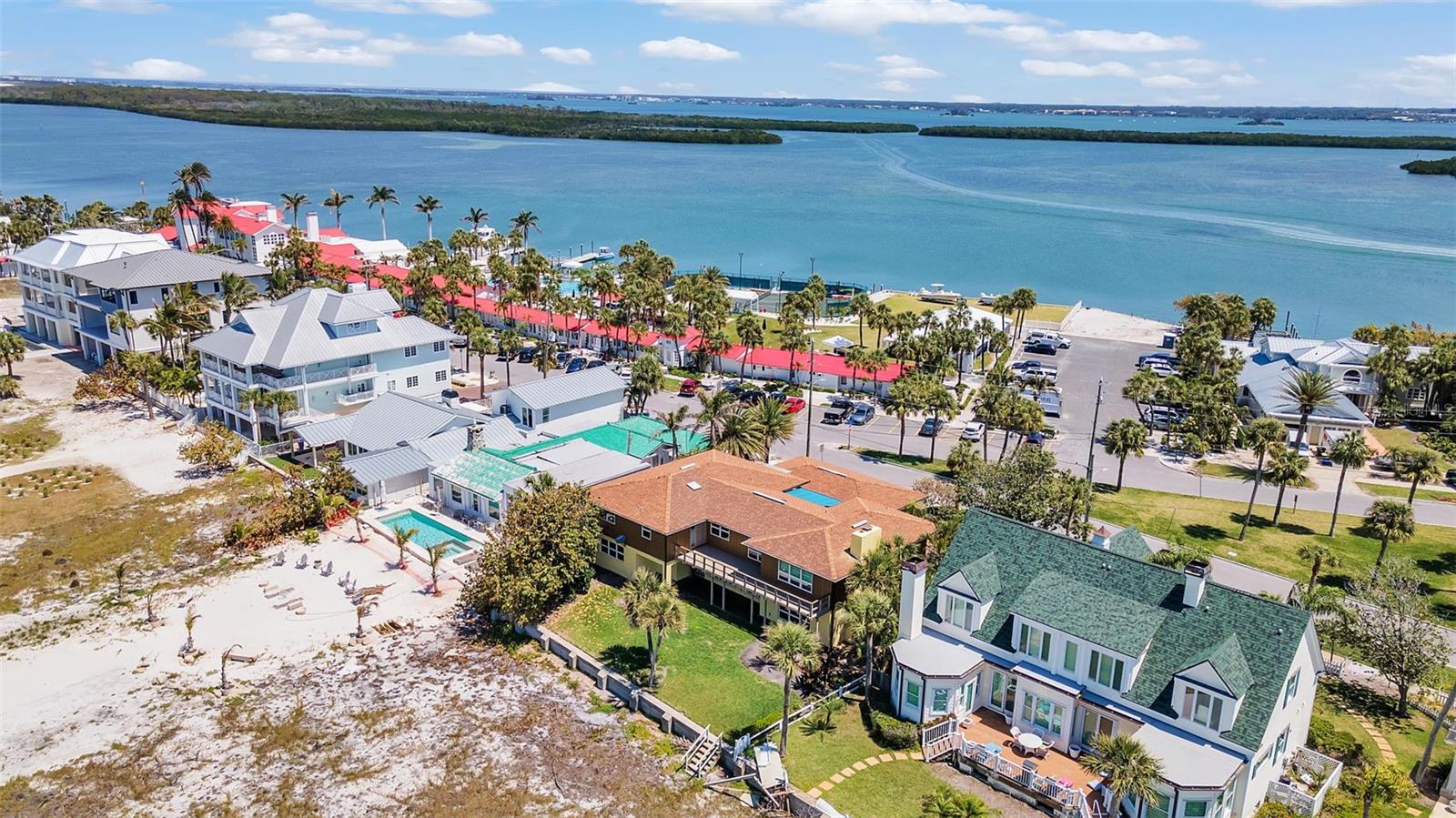 TB8377994 Property Photo