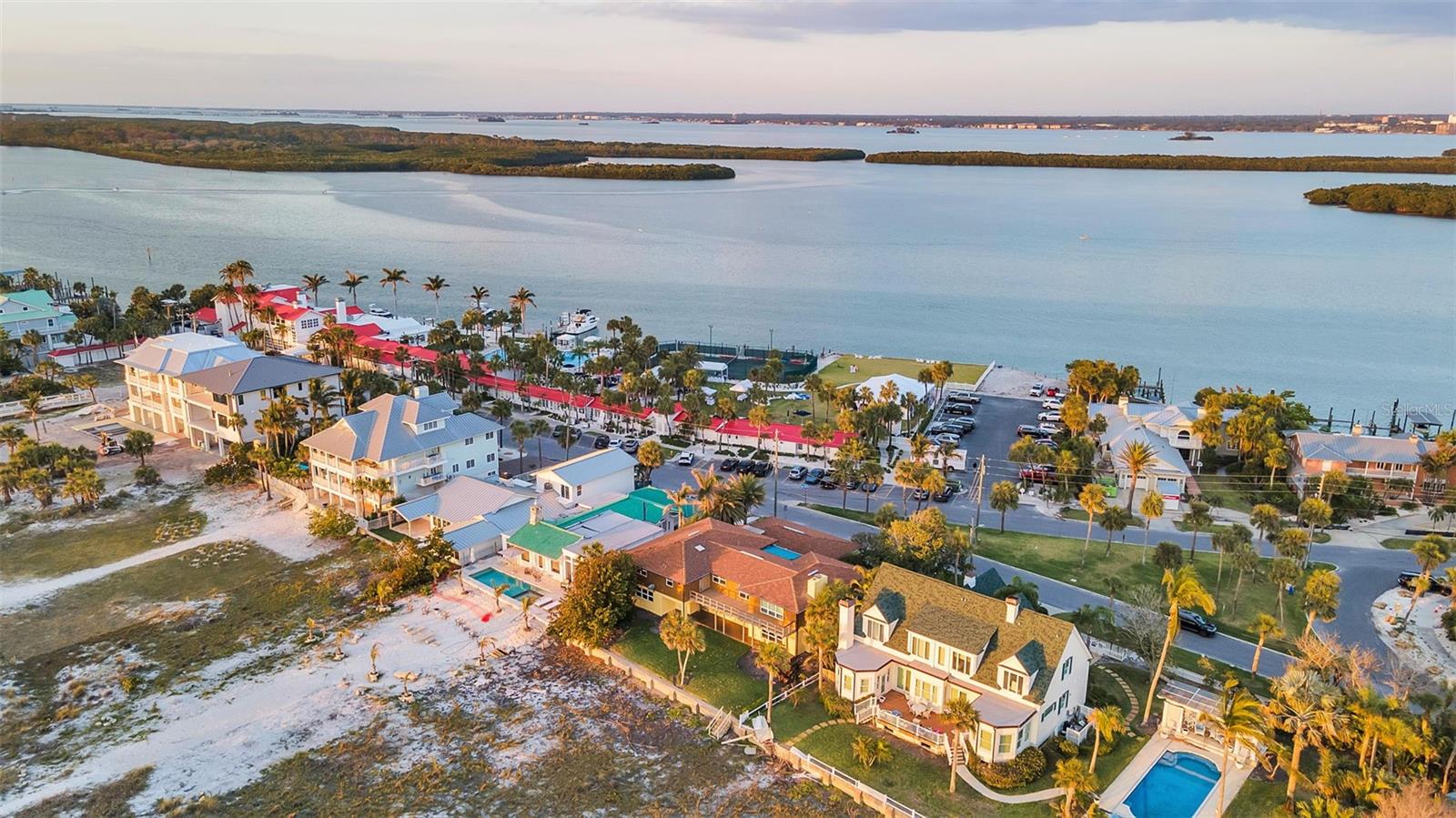 TB8377994 Property Photo