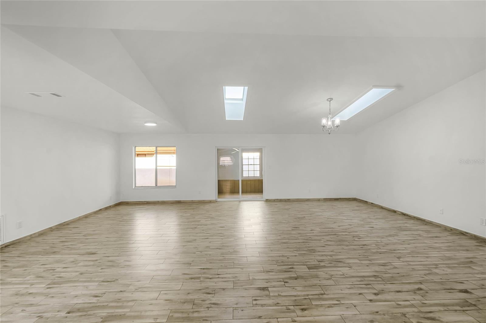 662 SAUSALITO BLVD, CASSELBERRY, FL, 32707