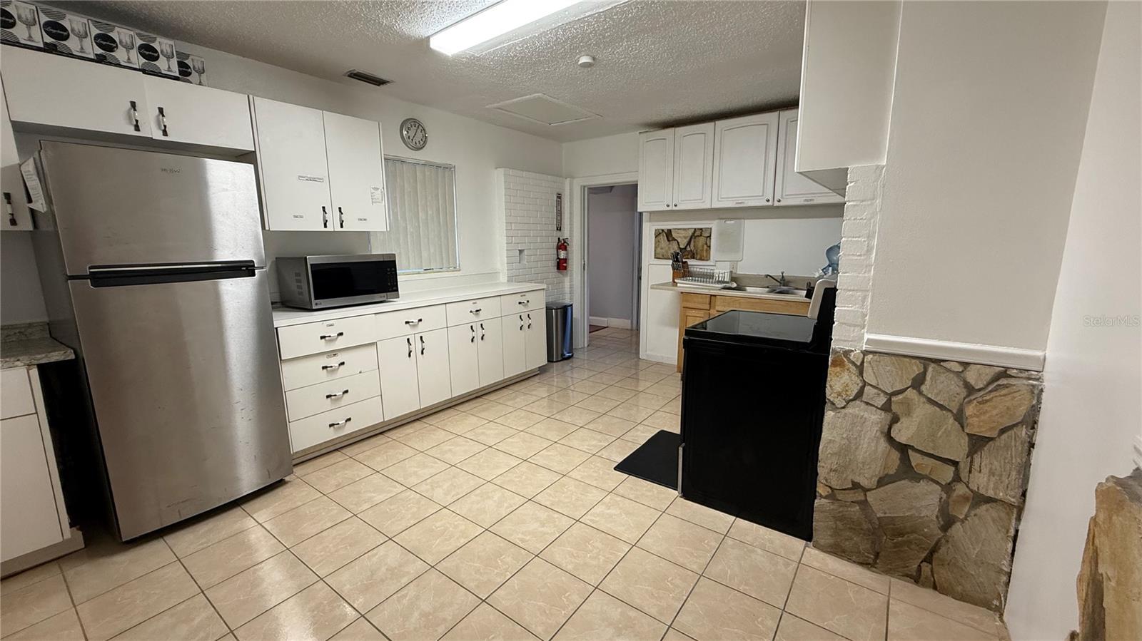 11727 N OLA AVE, TAMPA, FL, 33612