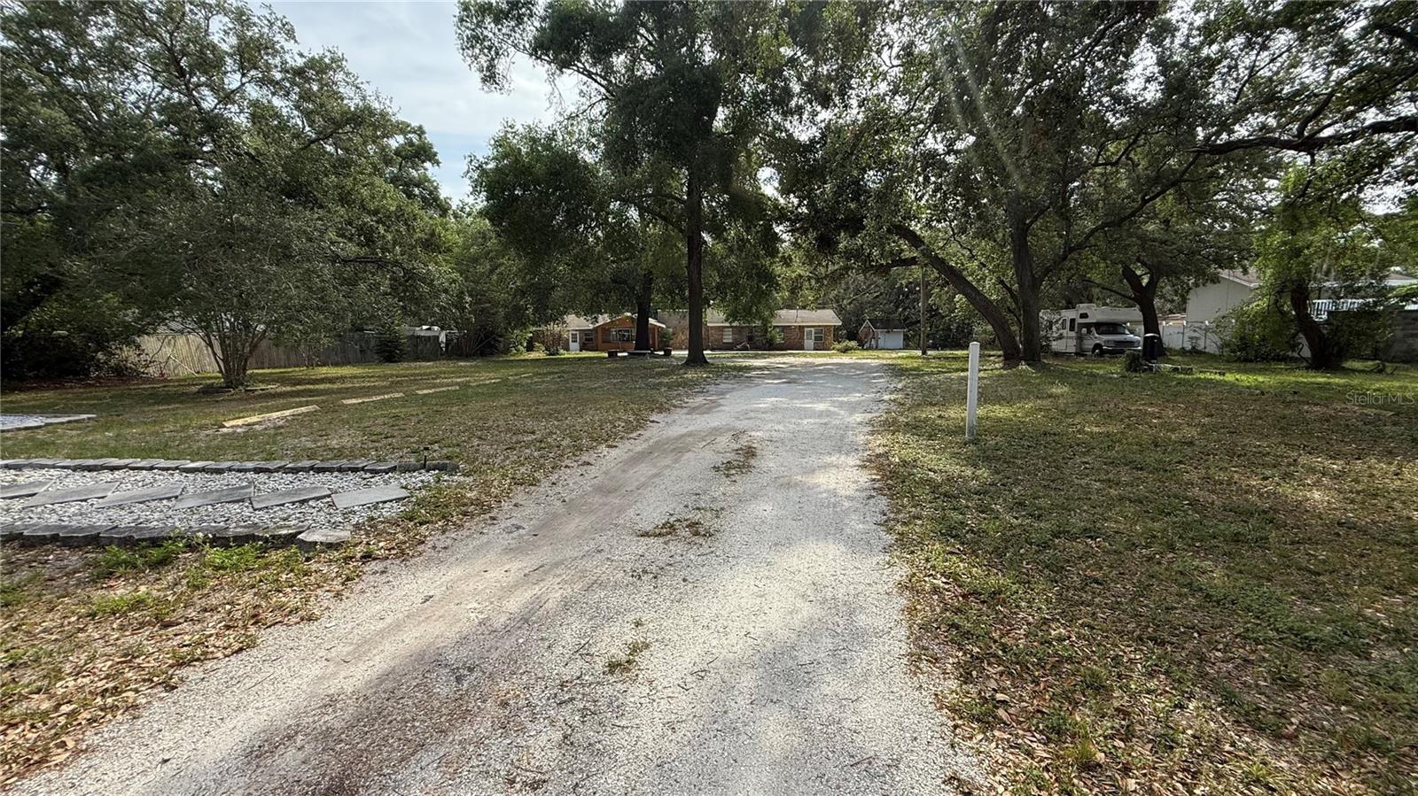 11727 N OLA AVE, TAMPA, FL, 33612