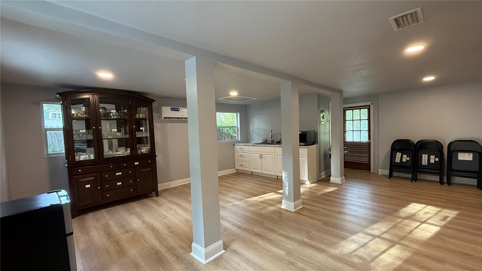 11727 N OLA AVE, TAMPA, FL, 33612