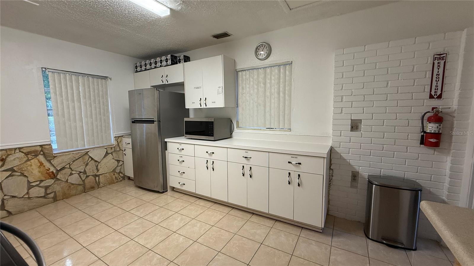 11727 N OLA AVE, TAMPA, FL, 33612