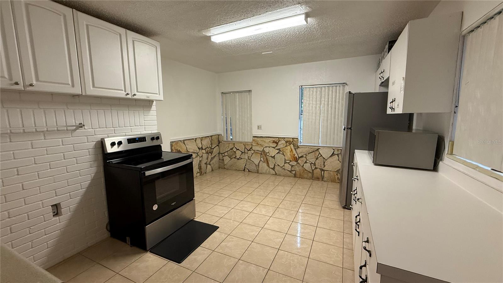 11727 N OLA AVE, TAMPA, FL, 33612