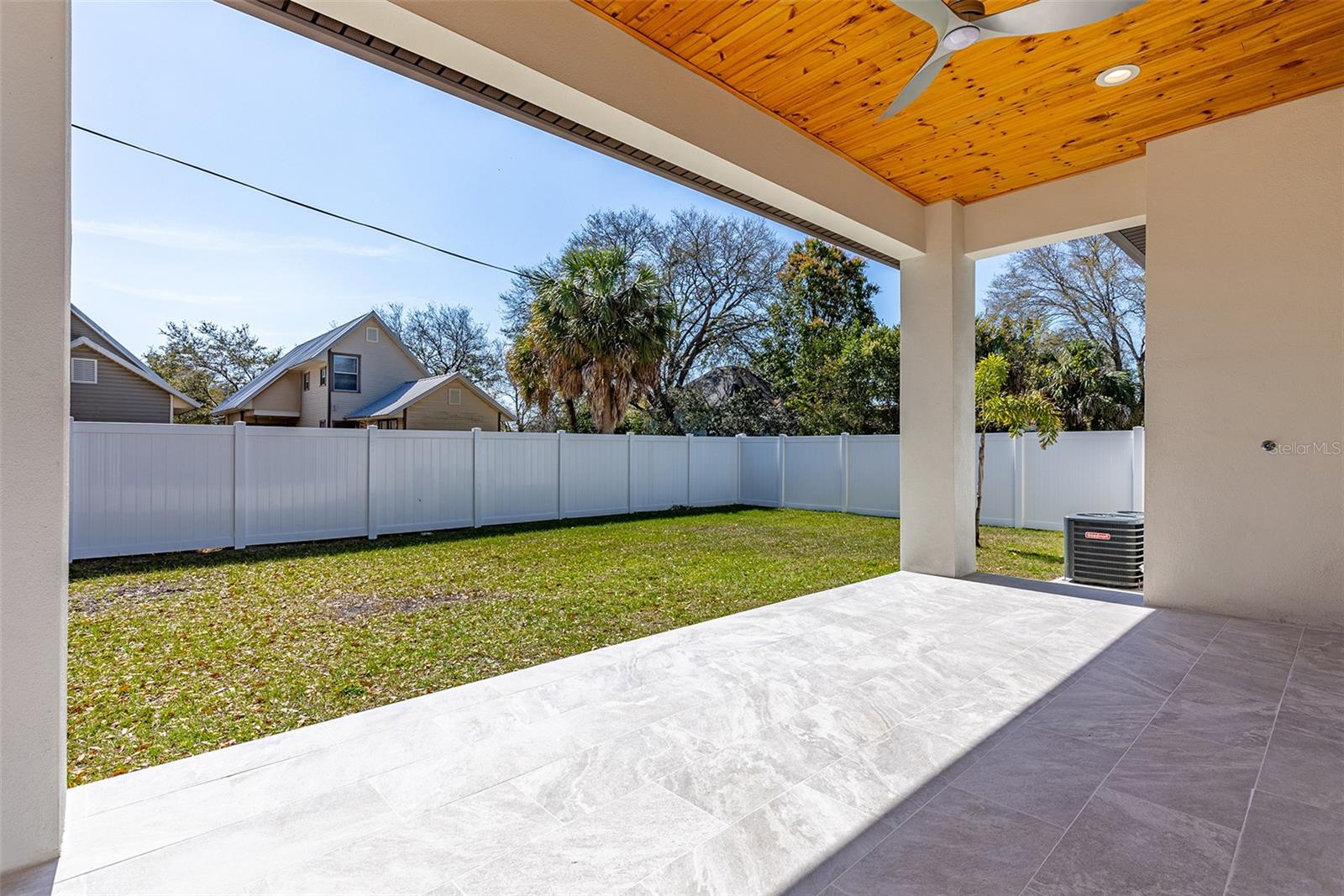 2124 W BEACH ST, TAMPA, FL, 33607