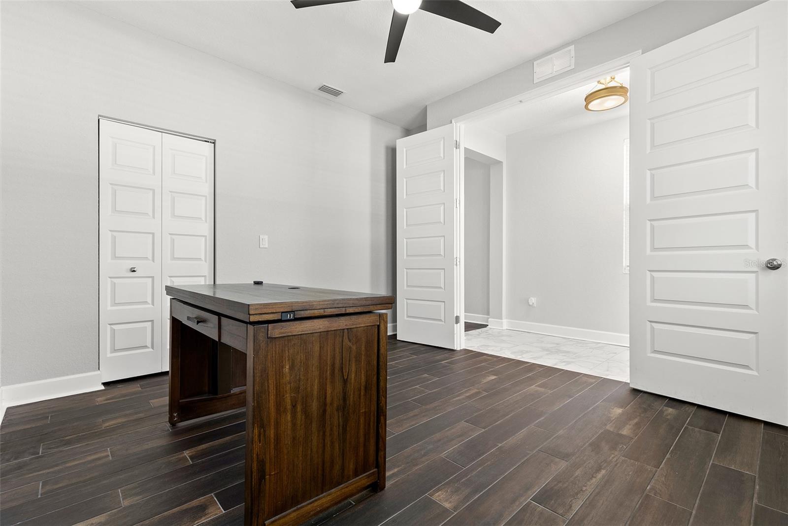 2124 W BEACH ST, TAMPA, FL, 33607