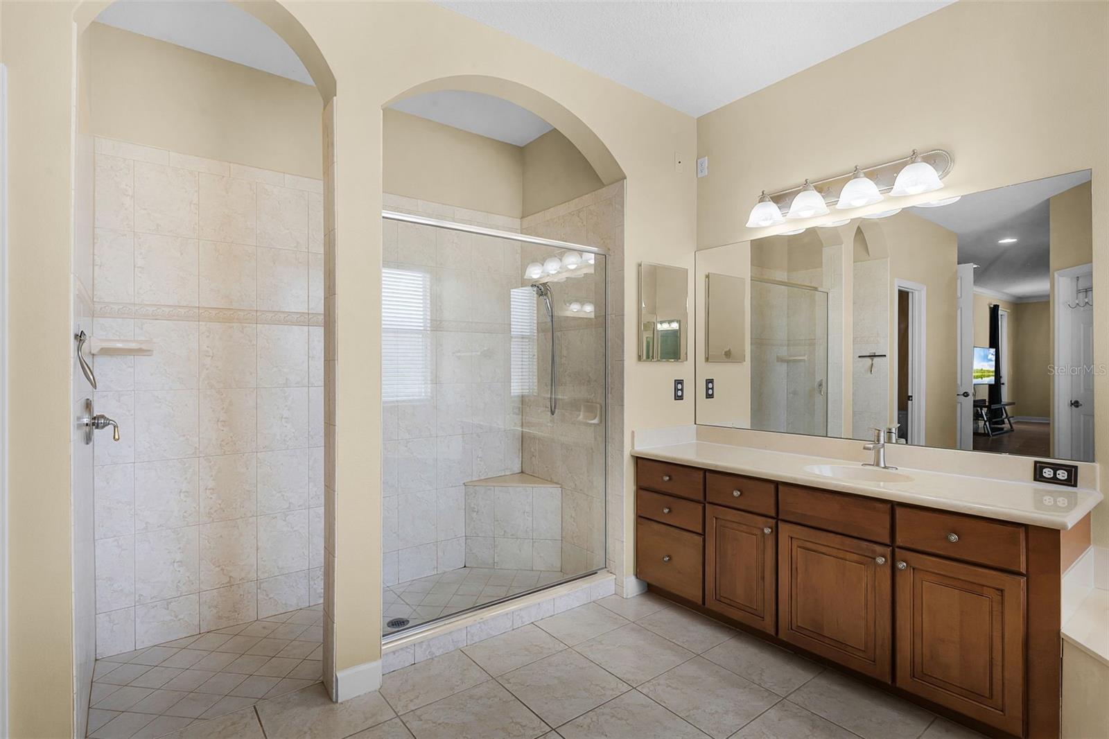 4905 S LEGACY OAKS DR, ORLANDO, FL, 32839