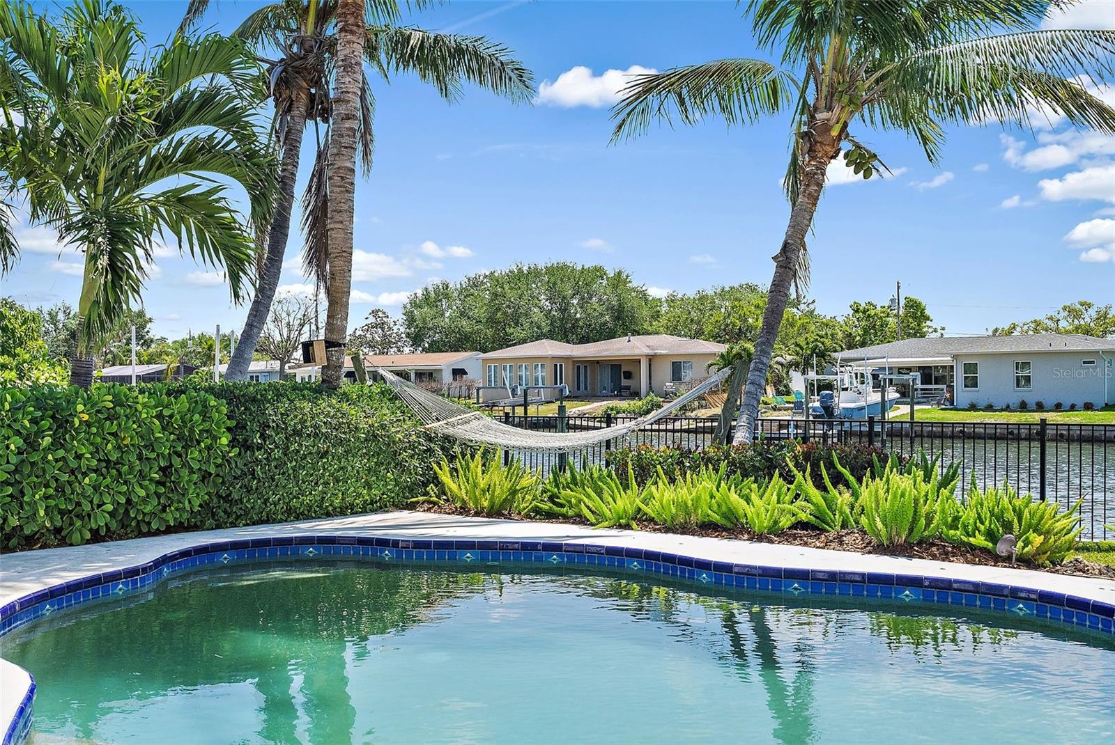 1112 38TH AVE NE, ST PETERSBURG, FL, 33704