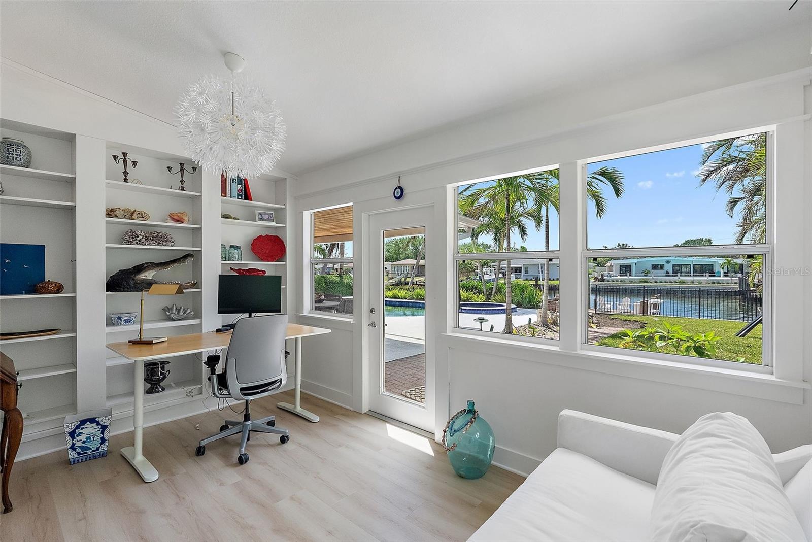 1112 38TH AVE NE, ST PETERSBURG, FL, 33704