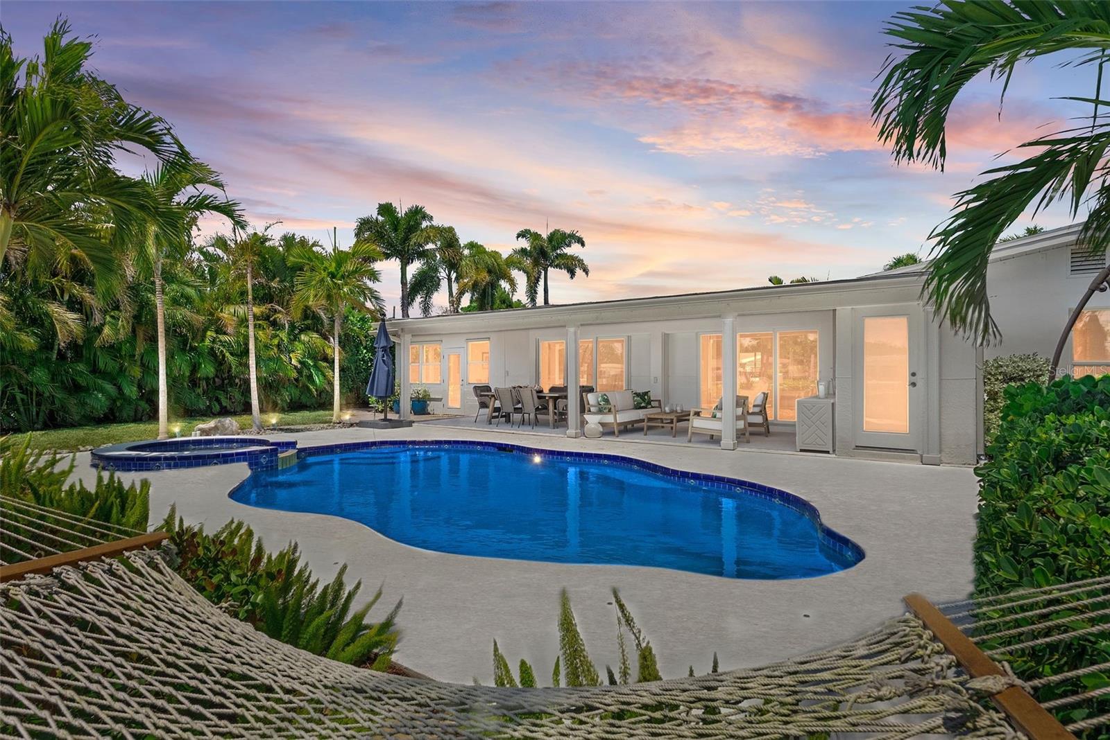 1112 38TH AVE NE, ST PETERSBURG, FL, 33704