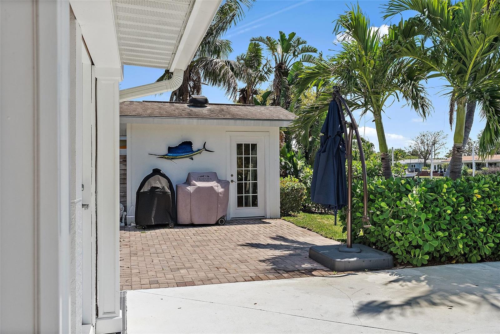 1112 38TH AVE NE, ST PETERSBURG, FL, 33704