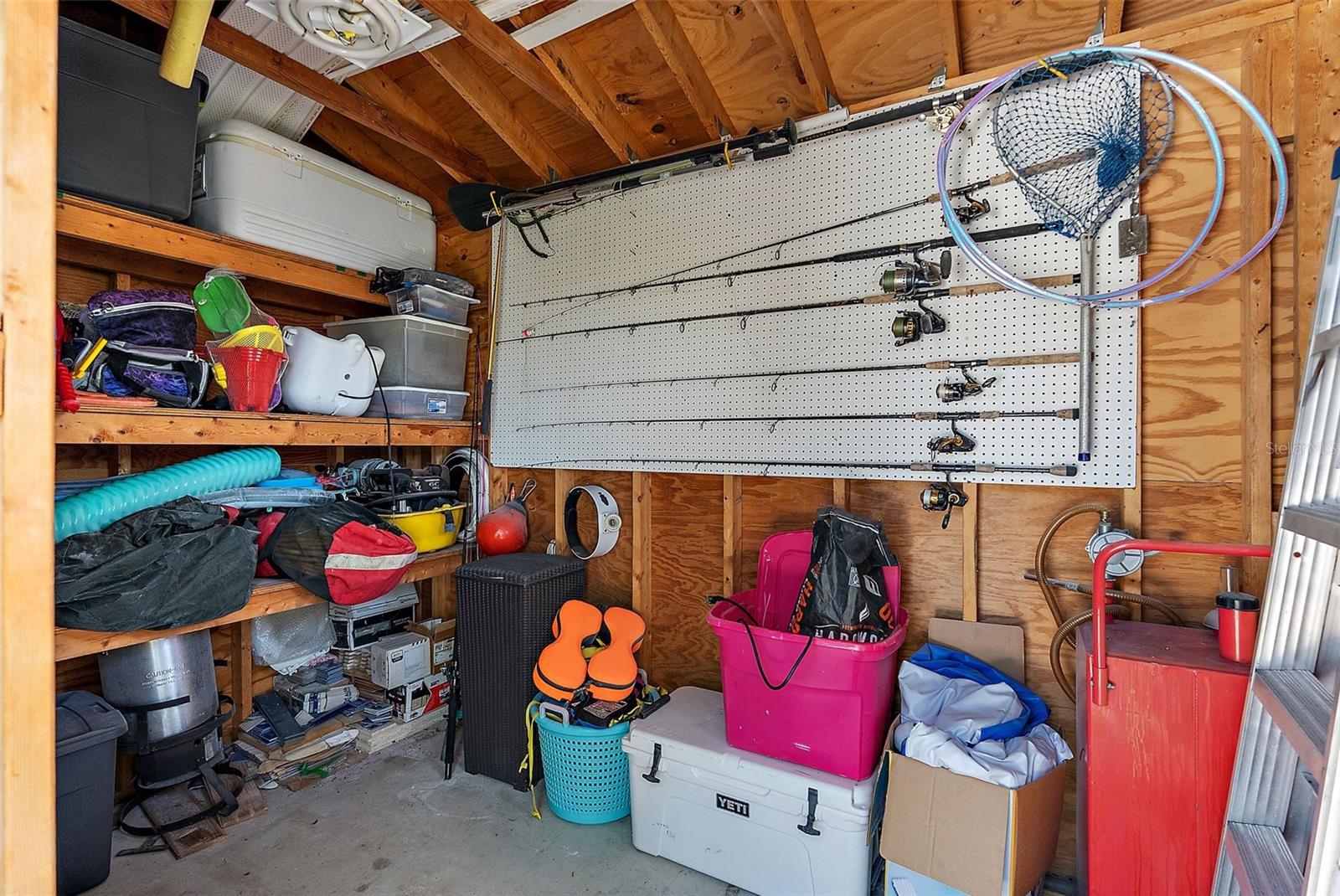 1112 38TH AVE NE, ST PETERSBURG, FL, 33704