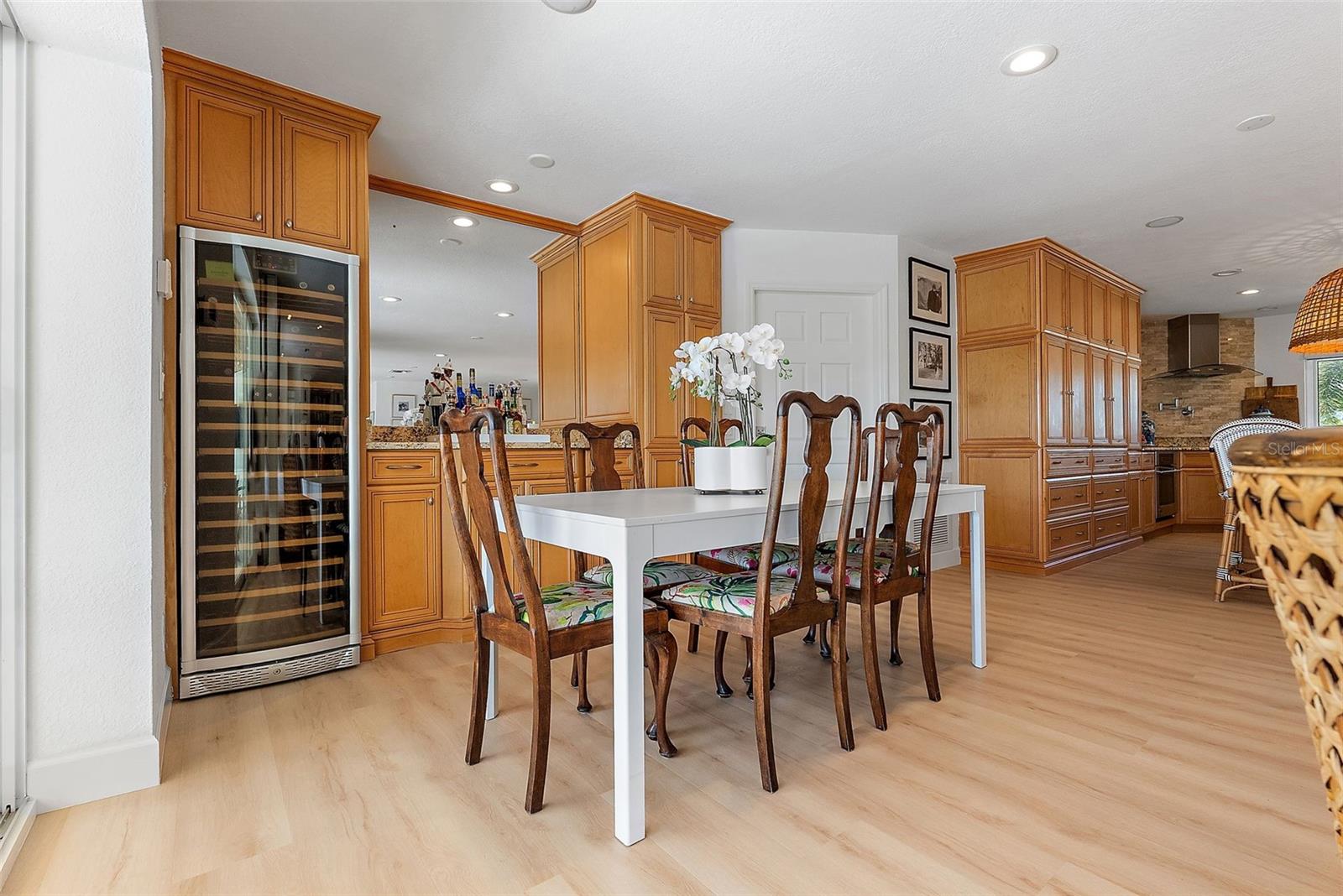 1112 38TH AVE NE, ST PETERSBURG, FL, 33704