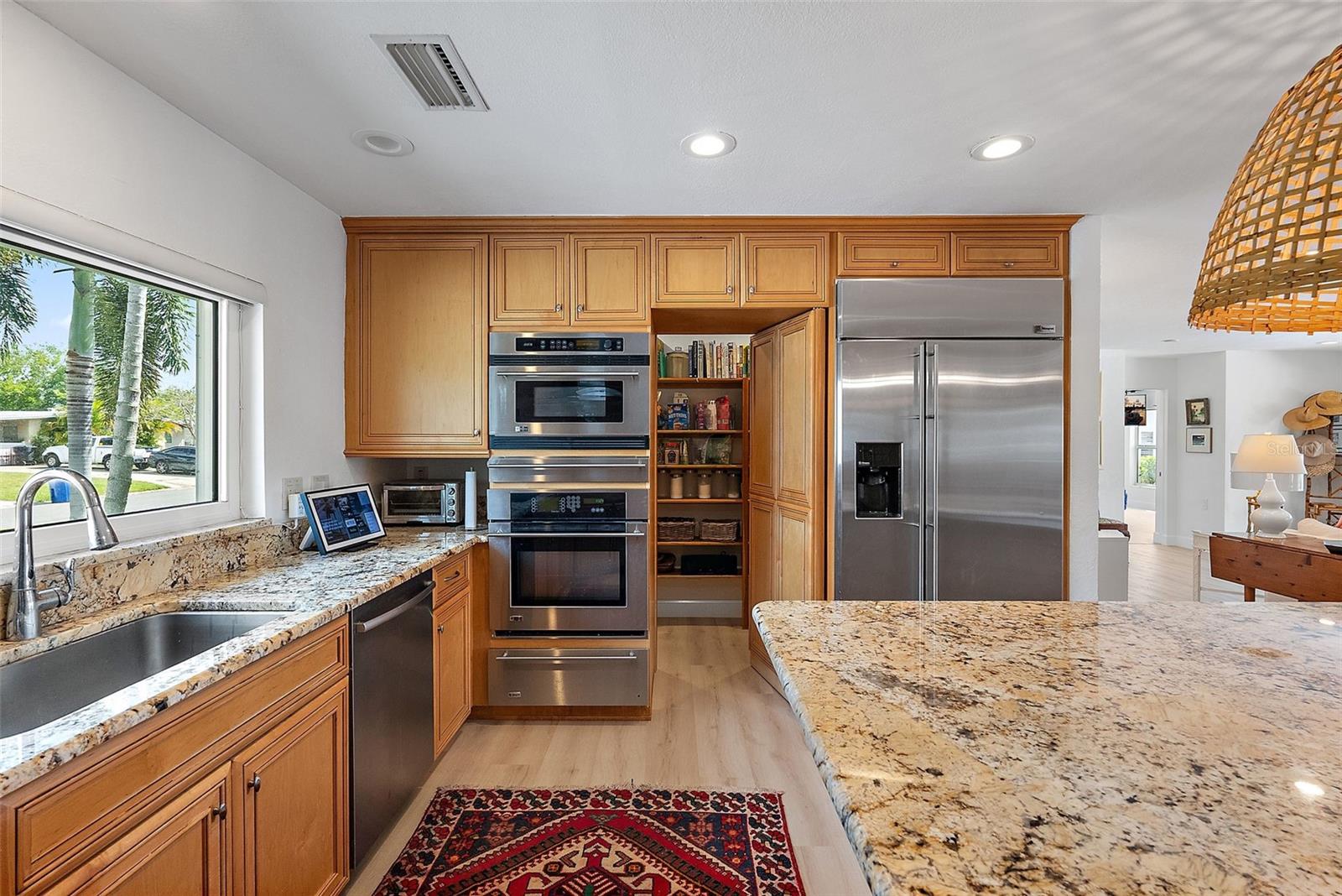 1112 38TH AVE NE, ST PETERSBURG, FL, 33704