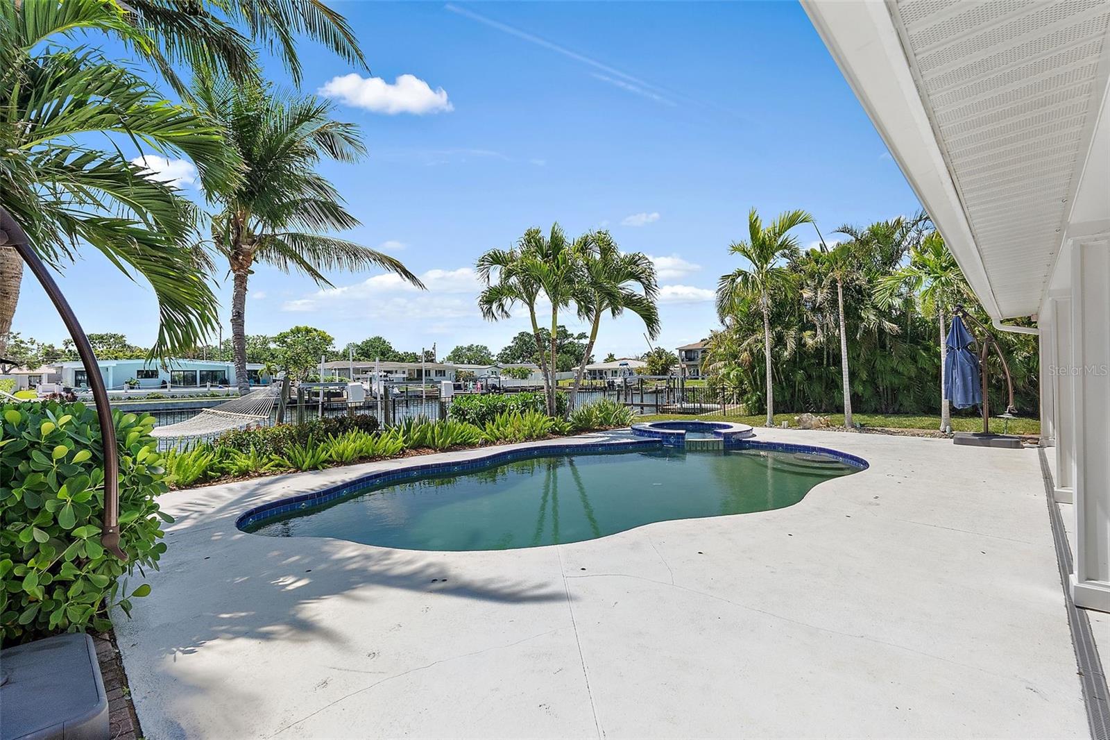 1112 38TH AVE NE, ST PETERSBURG, FL, 33704